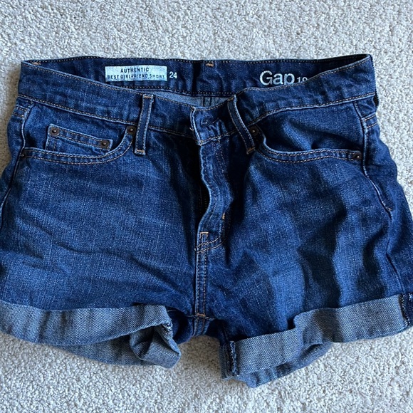 Gap Girlfriend shorts - Picture 1 of 3